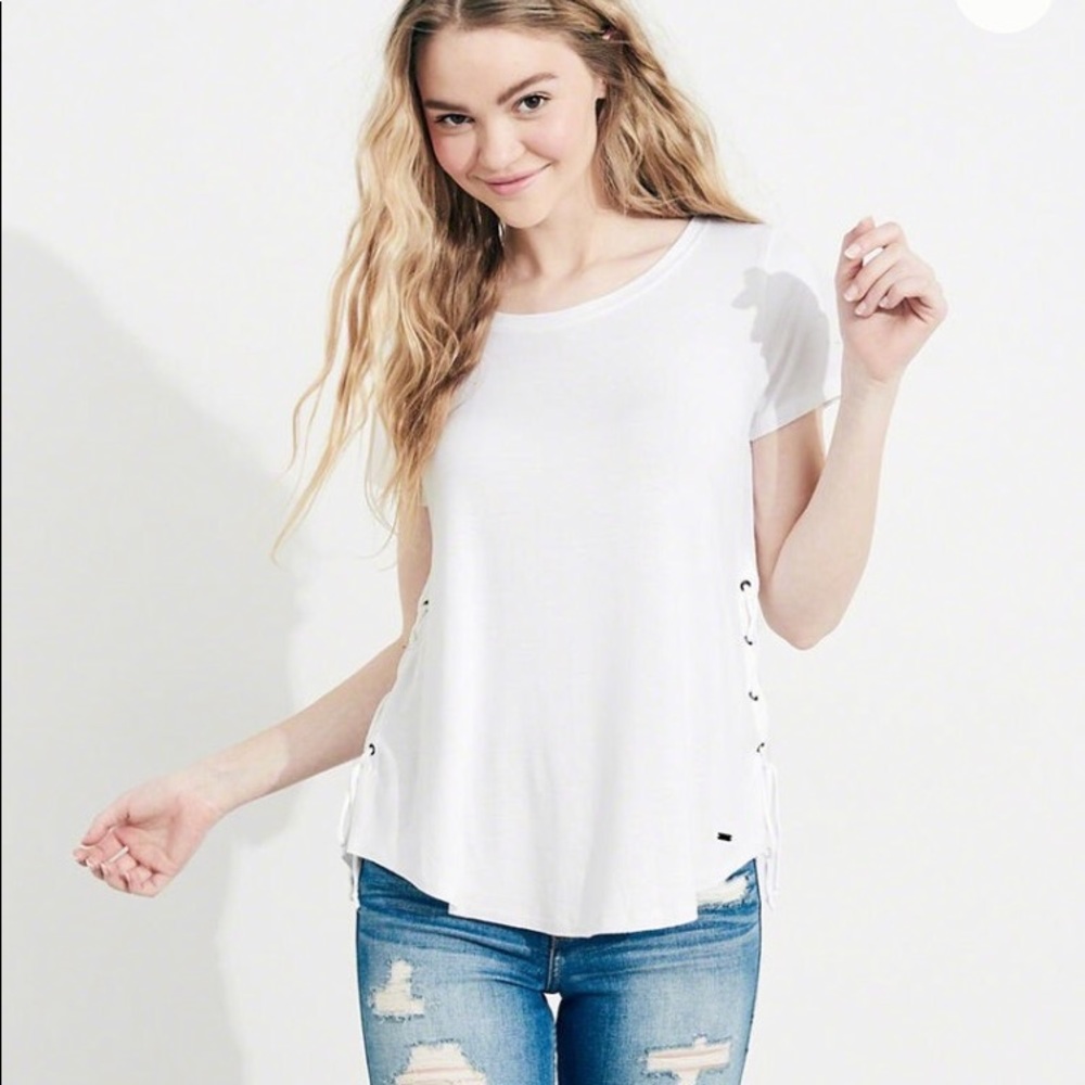 NWT Hollister Must Have Easy Tee Shirt